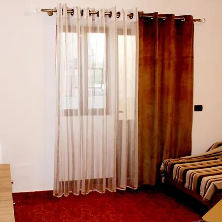 Pilo's House Apartament Wlora